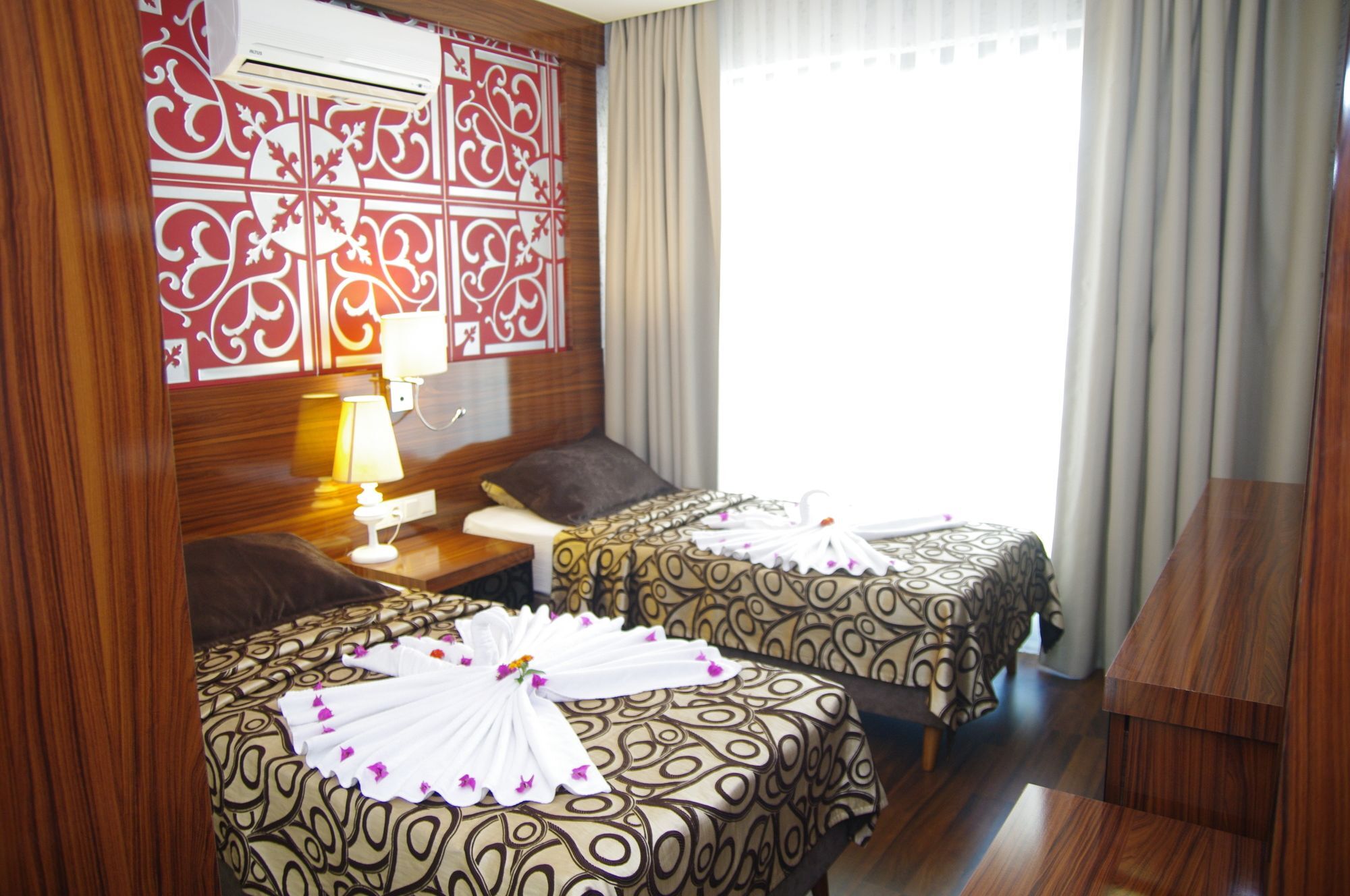 Grand Bayar Beach Hotel Alanya Exteriör bild